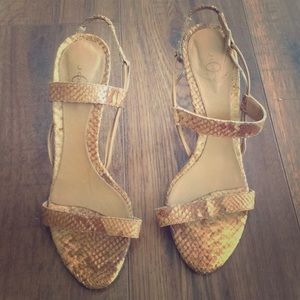 Joey Animal Print Heals Size 6